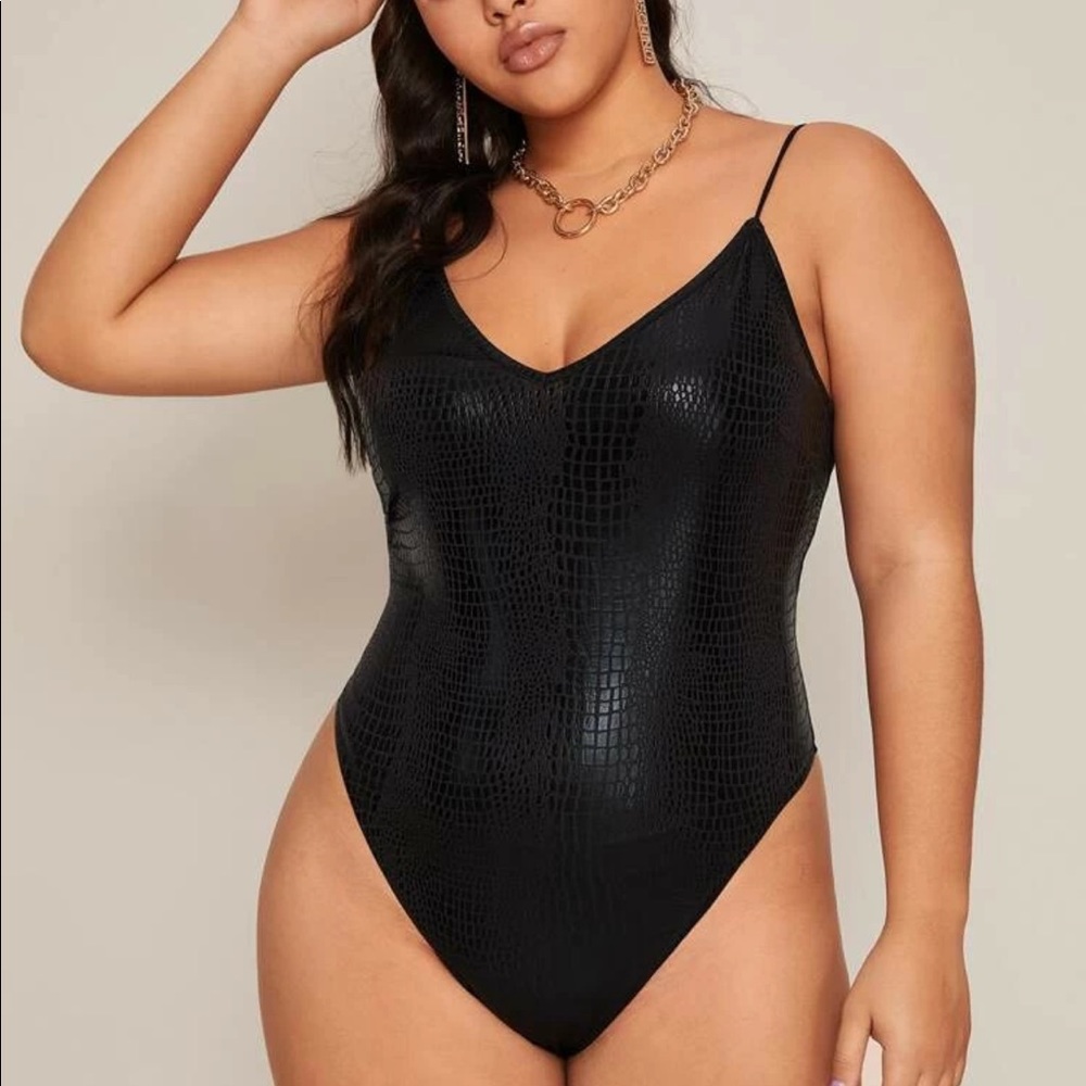 SHEIN Plus Black Crocodile Cami Bodysuit